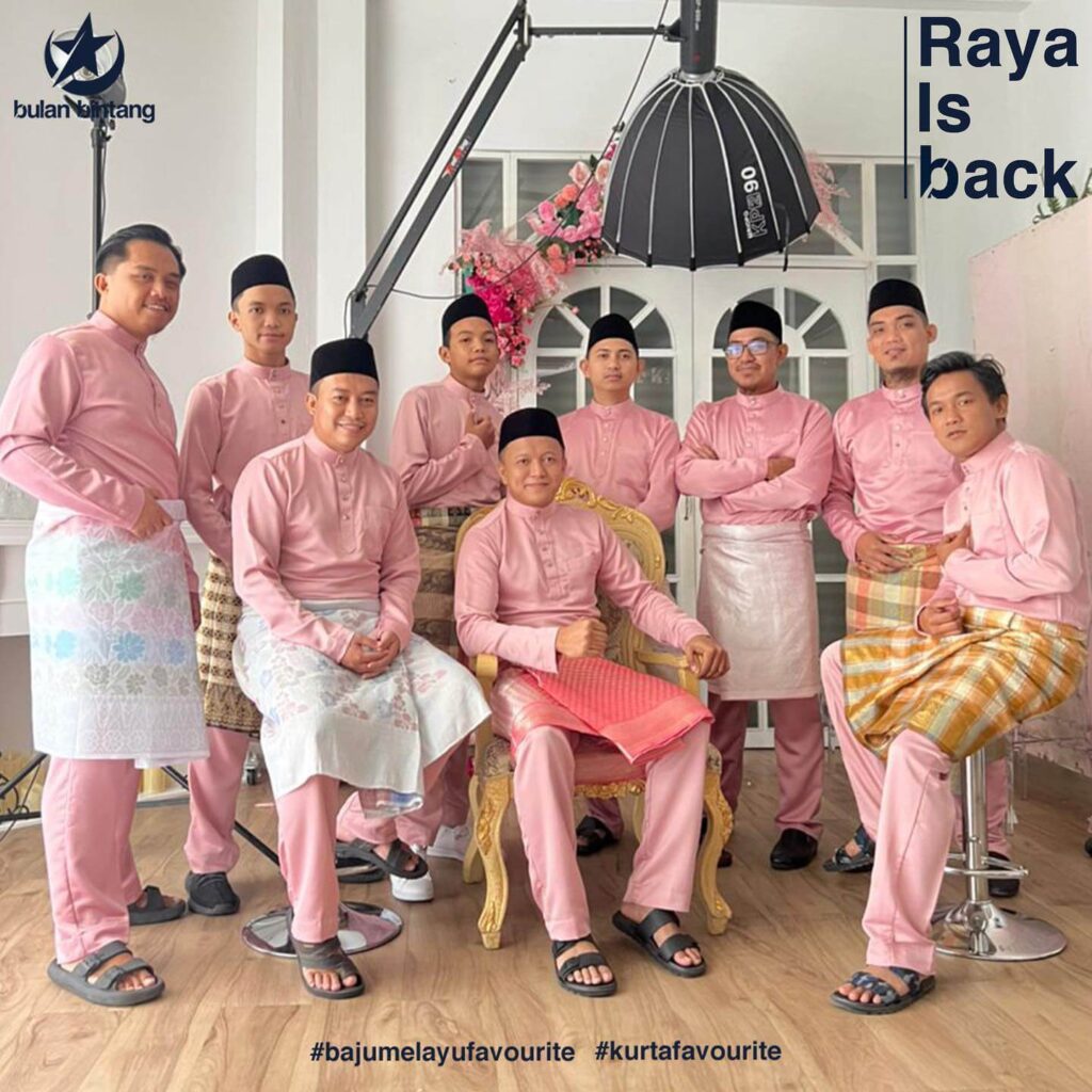 tema warna baju raya pink